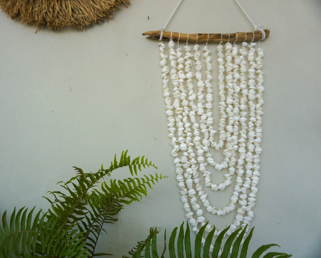 White Shells Boho Wall Hanging – Coastal Beach House Decor