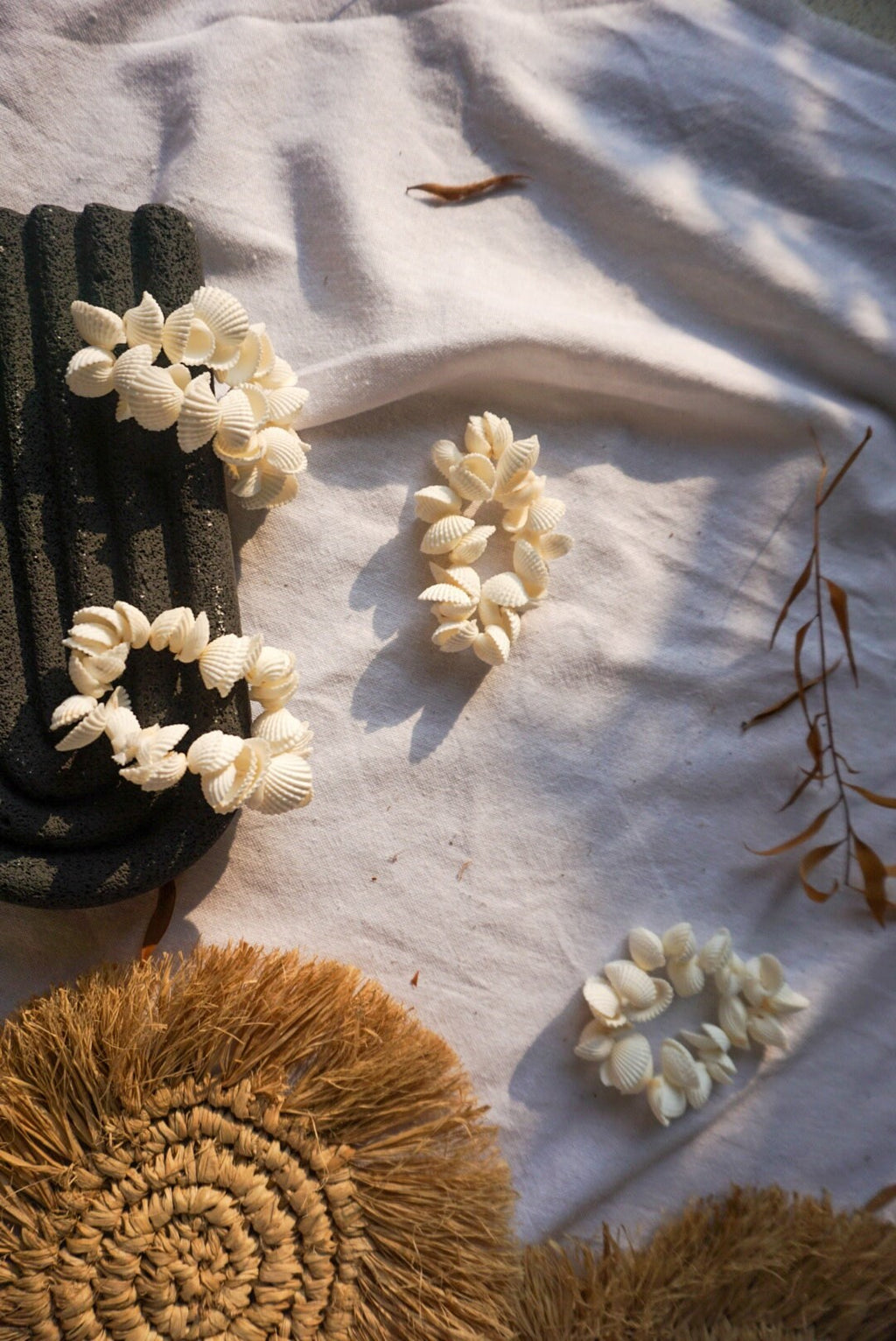 SET OF 4 White coral napkin ring | white shells napkin ring | beach parties napkin ring