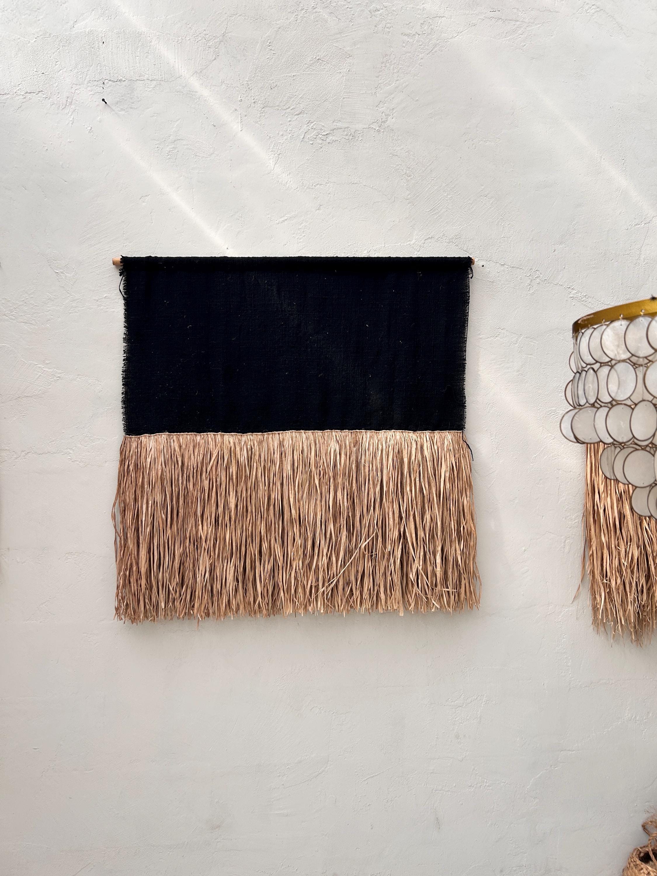 Minimalist Black Raffia Wall Hanging – Handmade Textile Tapestry | Neutral Boho Decor | Japandi Wabi Sabi Art | Coastal Decor