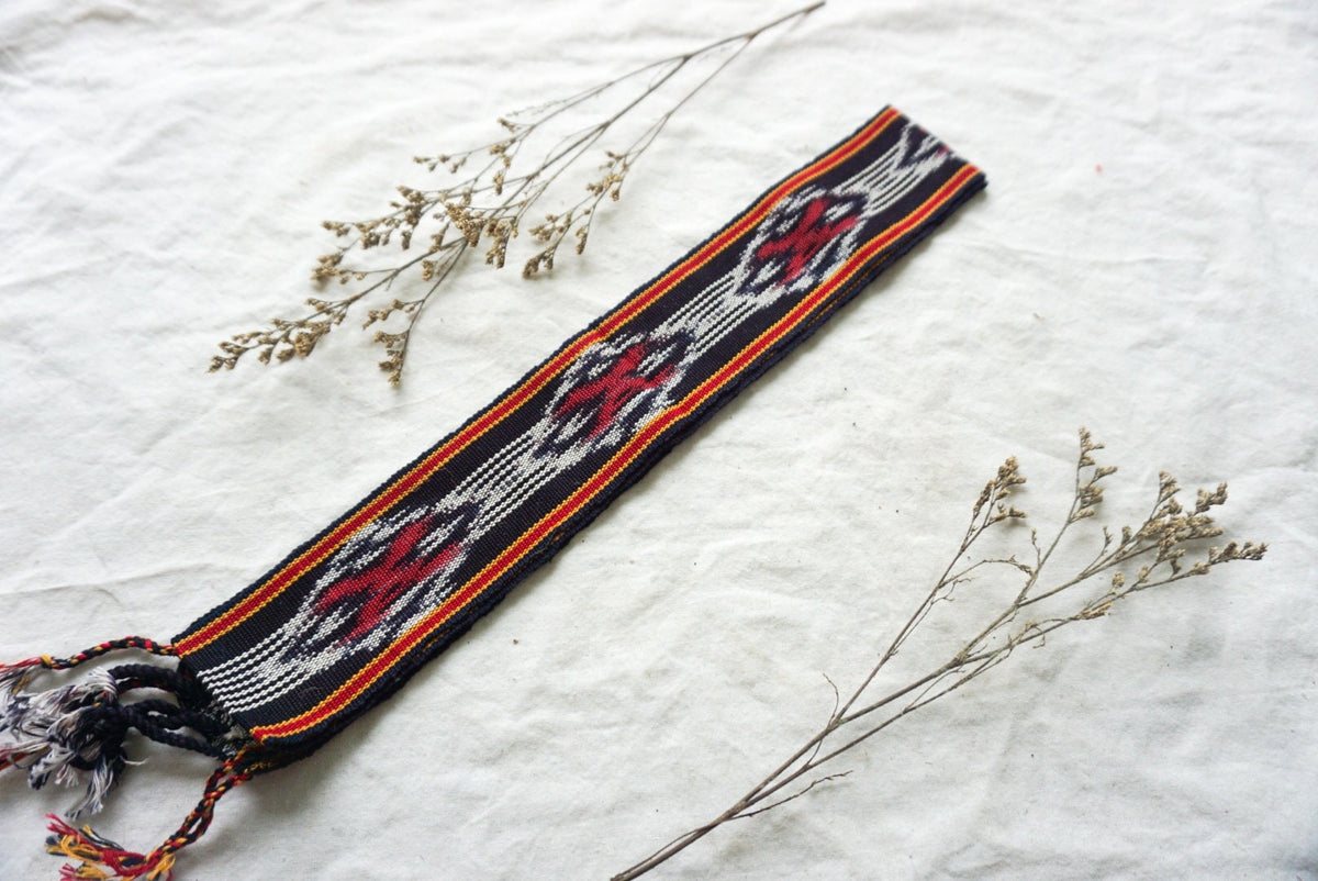 Indonesian Tenun Ikat Shawl – Handmade Ethnic Weaving