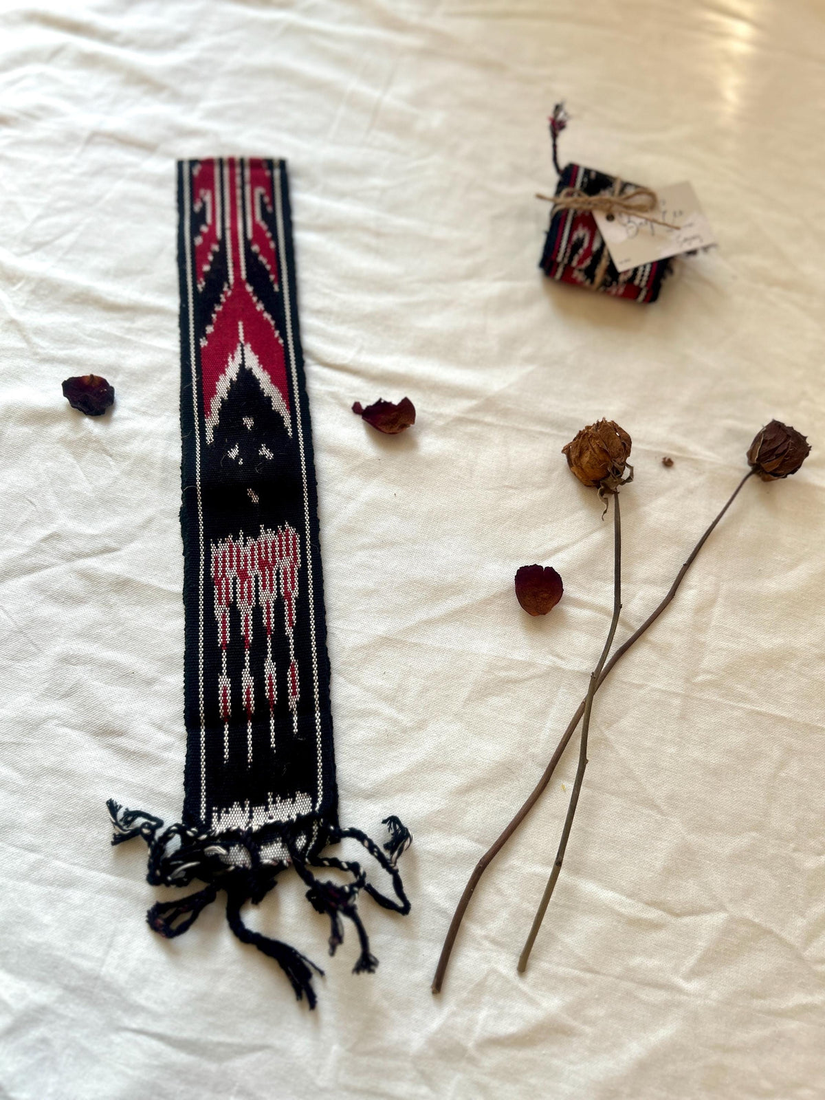 Indonesian Tenun Ikat Shawl – Handmade Ethnic Weaving