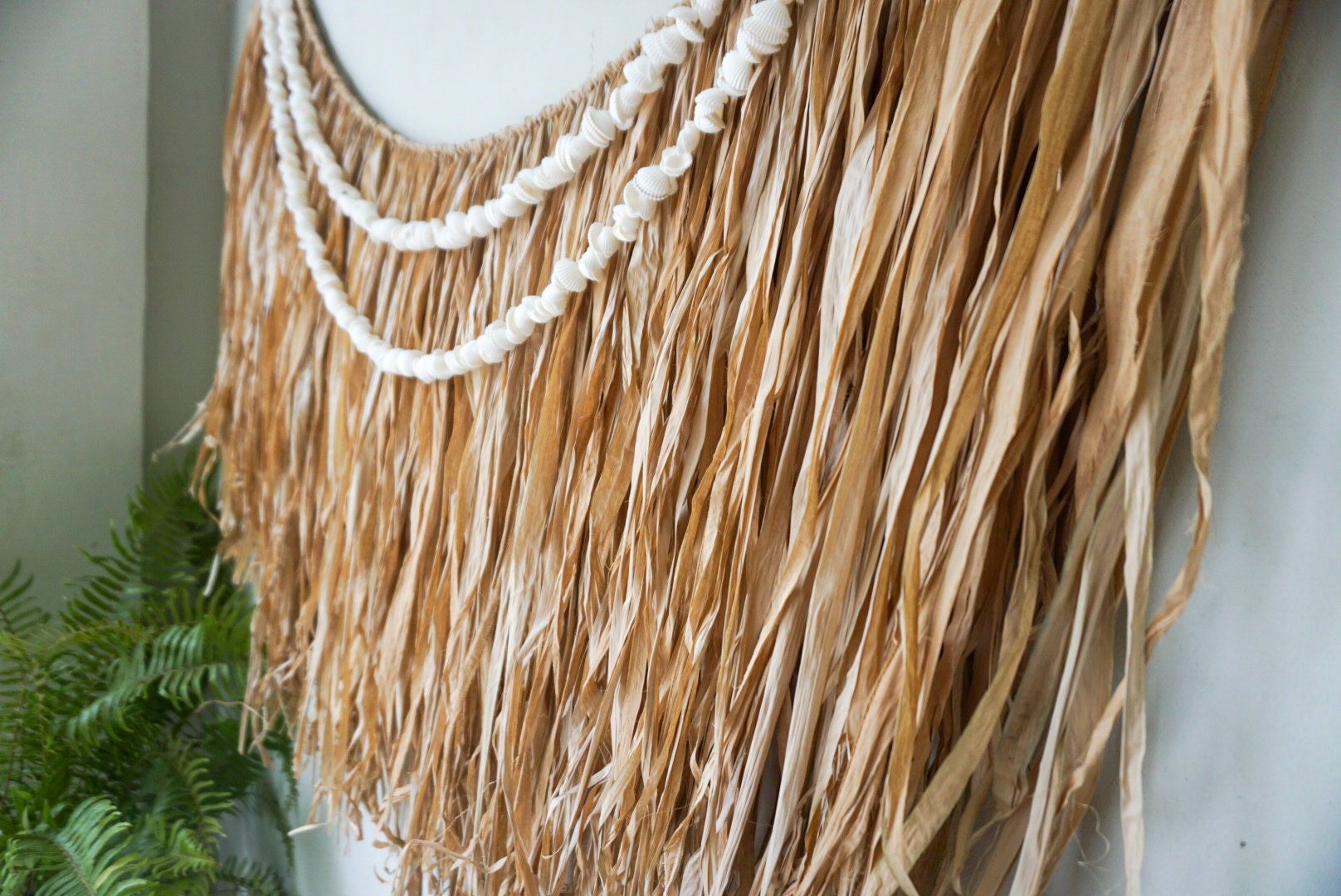 Hawaiian Raffia Wall Hanging with Shells