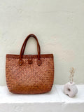 Natural Straw Bag with Sleek Leather Handle