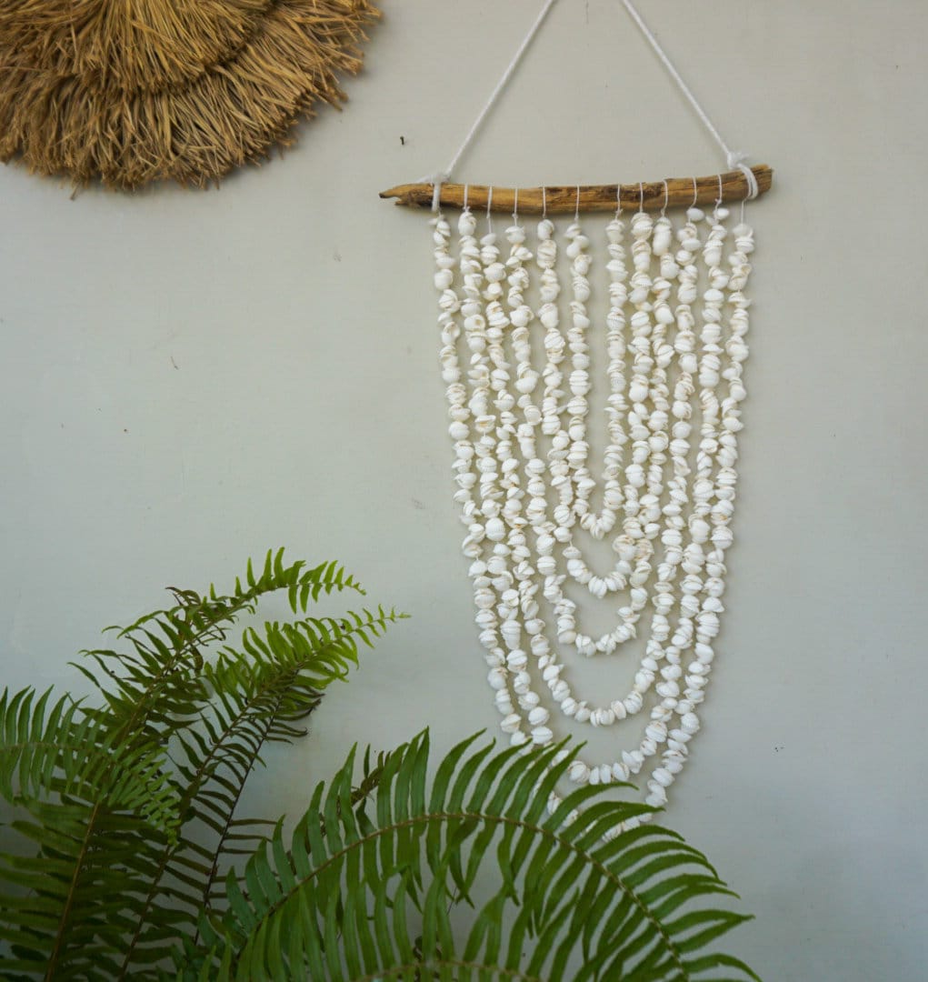 White Shells Boho Wall Hanging – Coastal Beach House Decor