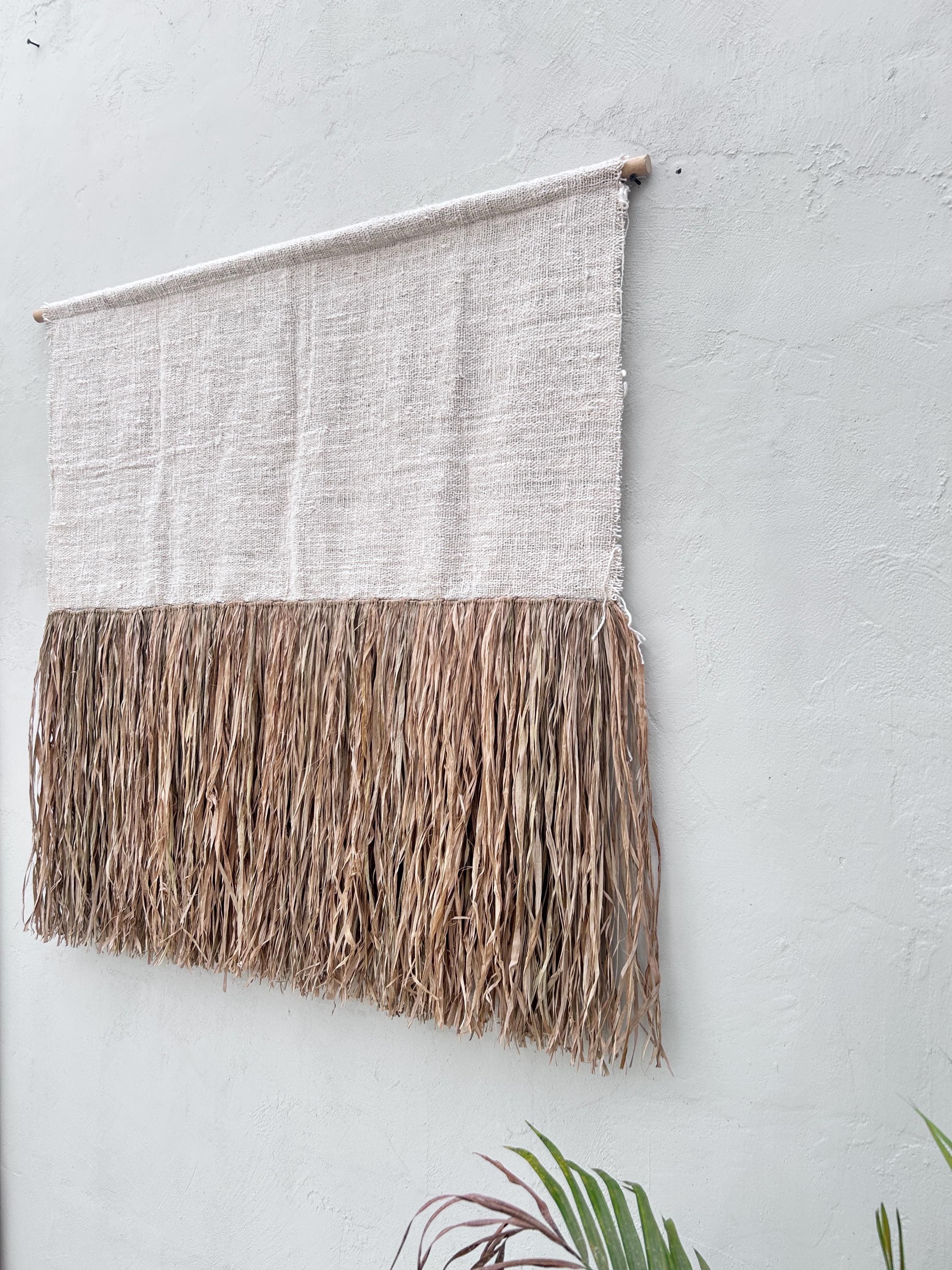 Minimalist White Raffia Wall Hanging – Japandi Boho Decor