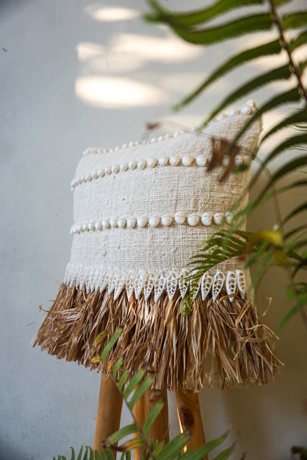 45x45 cm Boho white shells pillow cover | beach house pillow cover | Natural raffia and shells pillow cover
