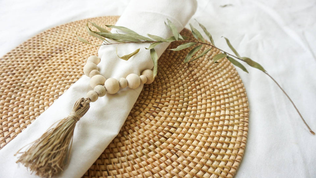 Farm house wooden bead napkin ring | Wood beads napkin holder | Boho napkin holder | Set of 4| Farmhouse table setting