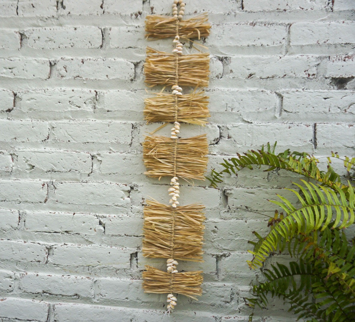 Small Sea Shell & Raffia Wall Hanging – Boho Beach House Decor