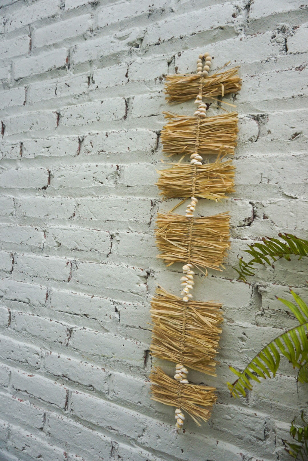 Small Sea Shell & Raffia Wall Hanging – Boho Beach House Decor