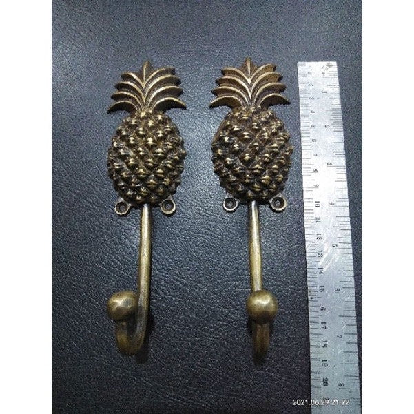 A pairs pineapple shape brass hook | solid brass hook | vintage look brass hook