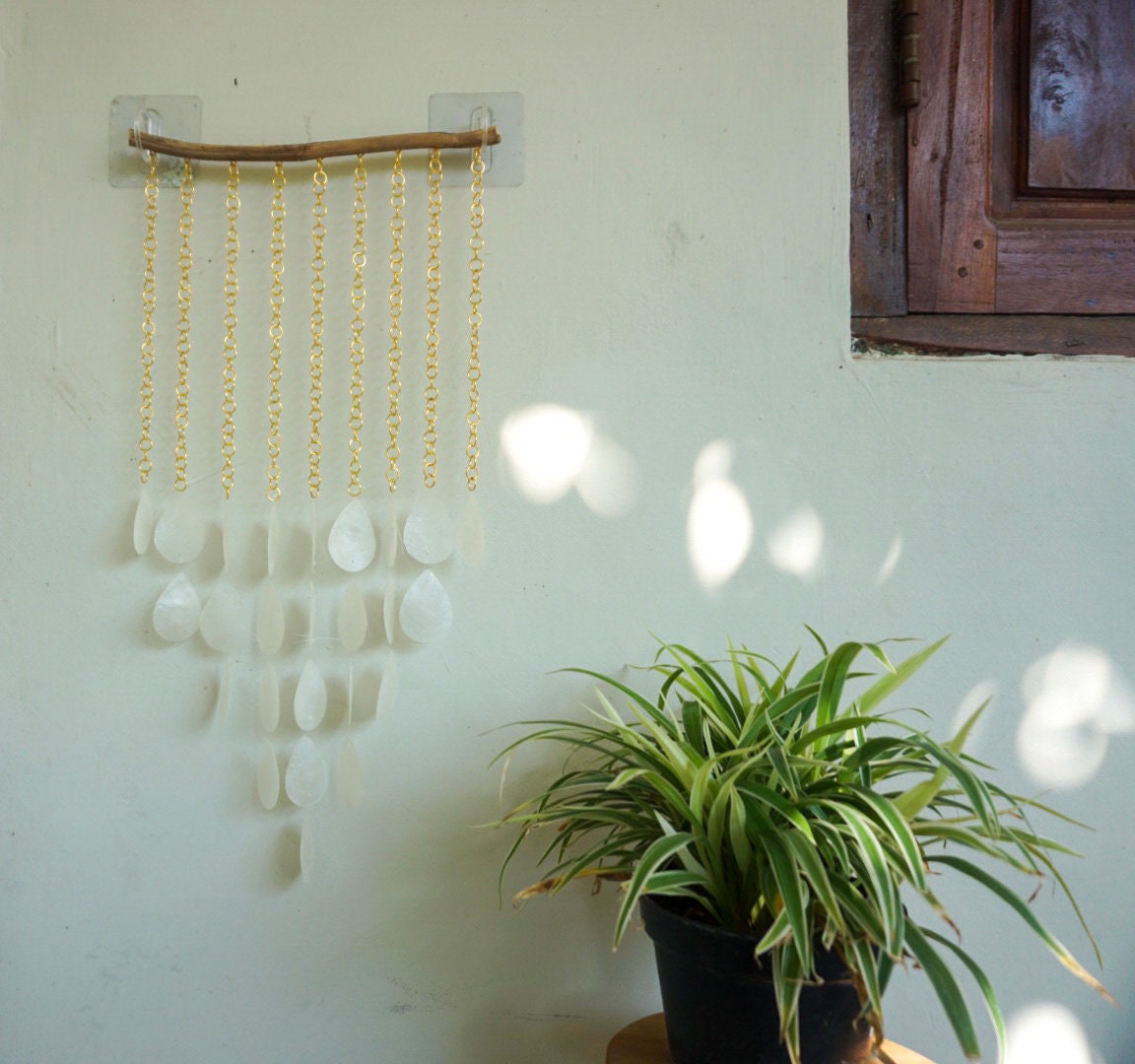 Urban Elegance Metal Chain with Teardrop Capiz Shell Accents