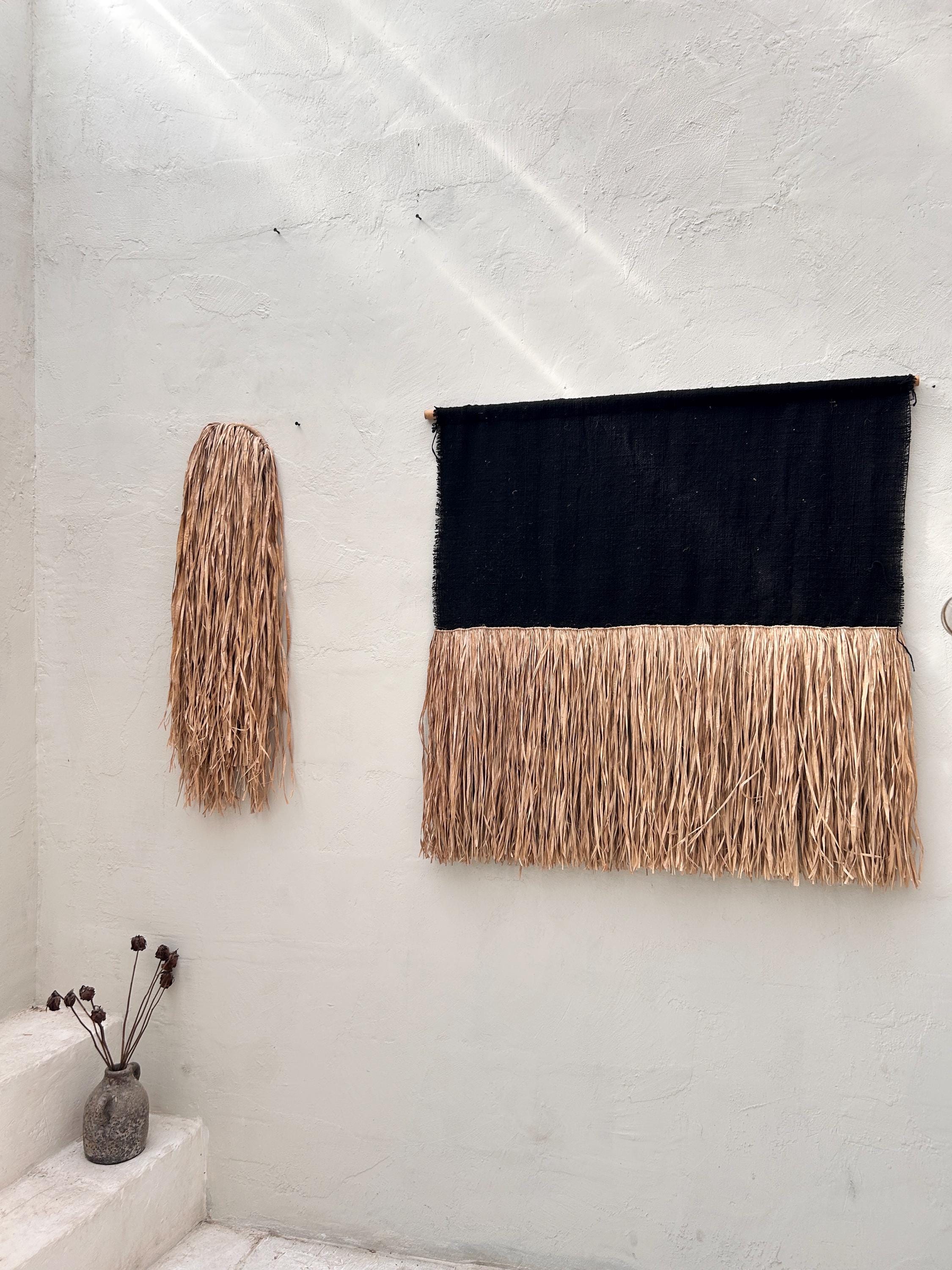 Minimalist Black Raffia Wall Hanging – Handmade Textile Tapestry | Neutral Boho Decor | Japandi Wabi Sabi Art | Coastal Decor