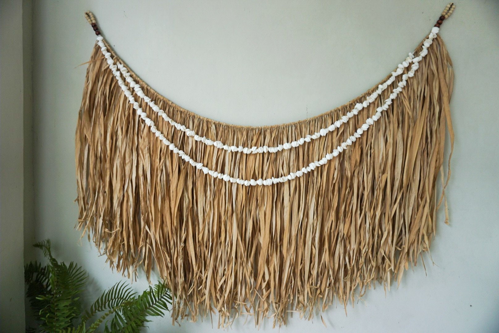 Hawaiian Raffia Wall Hanging with Shells